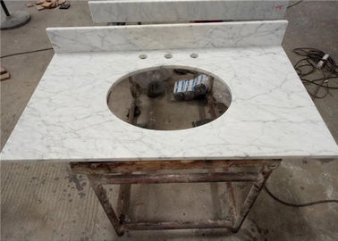 Chine La vanité préfabriquée adaptée aux besoins du client de salle de bains complète le marbre de blanc de Carrare d'Italien fournisseur