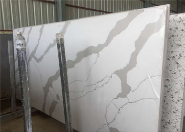 Chine Grande dalle machinée de Calacatta de pierre blanche en pierre artificielle de quartz fournisseur