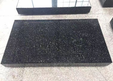 Chine Surface polie par forme carrée noire moderne de rectangle de pierre tombale et de monument de granit fournisseur