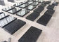 Pierres tombales noires adaptées aux besoins du client de granit, pierres commémoratives de granit avec le point blanc fournisseur