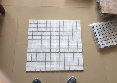 Chine Tuiles de marbre blanches carrées de mur de mosaïque de Carrare pour la décoration à la maison fournisseur